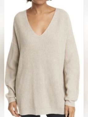Jenni Kayne Sweater Shaker Stitch V-Neck Cashmere Wool Sweater In Oatmeal